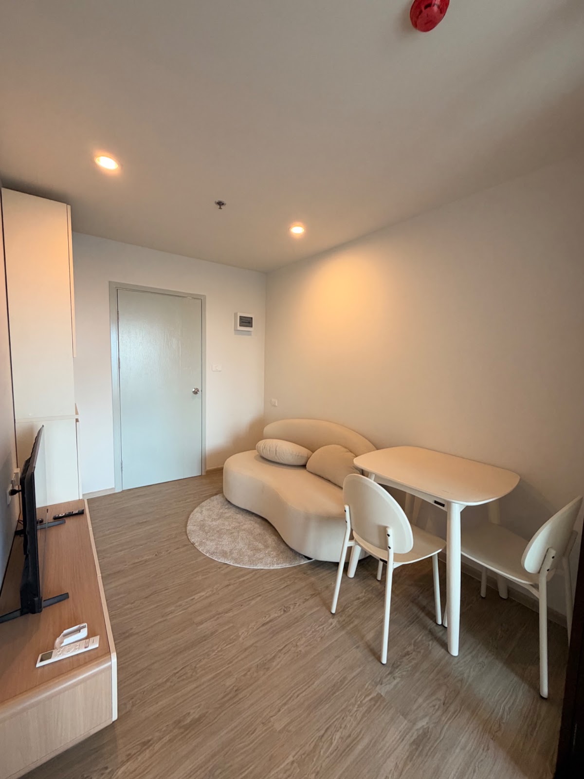 Regent Home วุฒากาศ B13 3