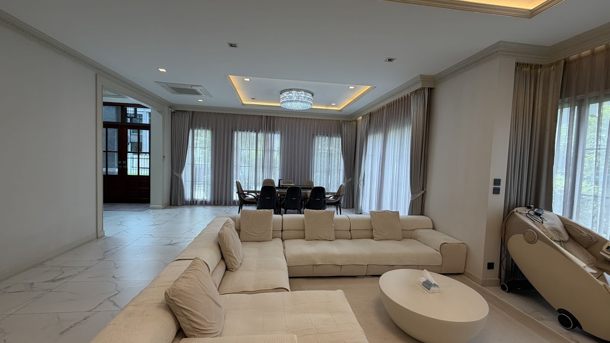 Grand Bangkok Boulevard สุขุมวิท 17
