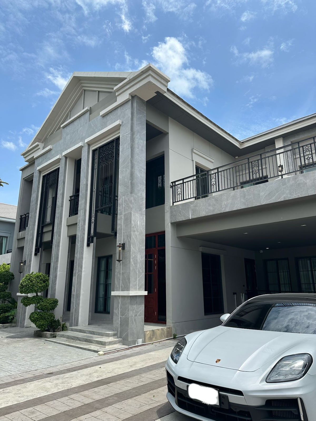 Grand Bangkok Boulevard สุขุมวิท 12