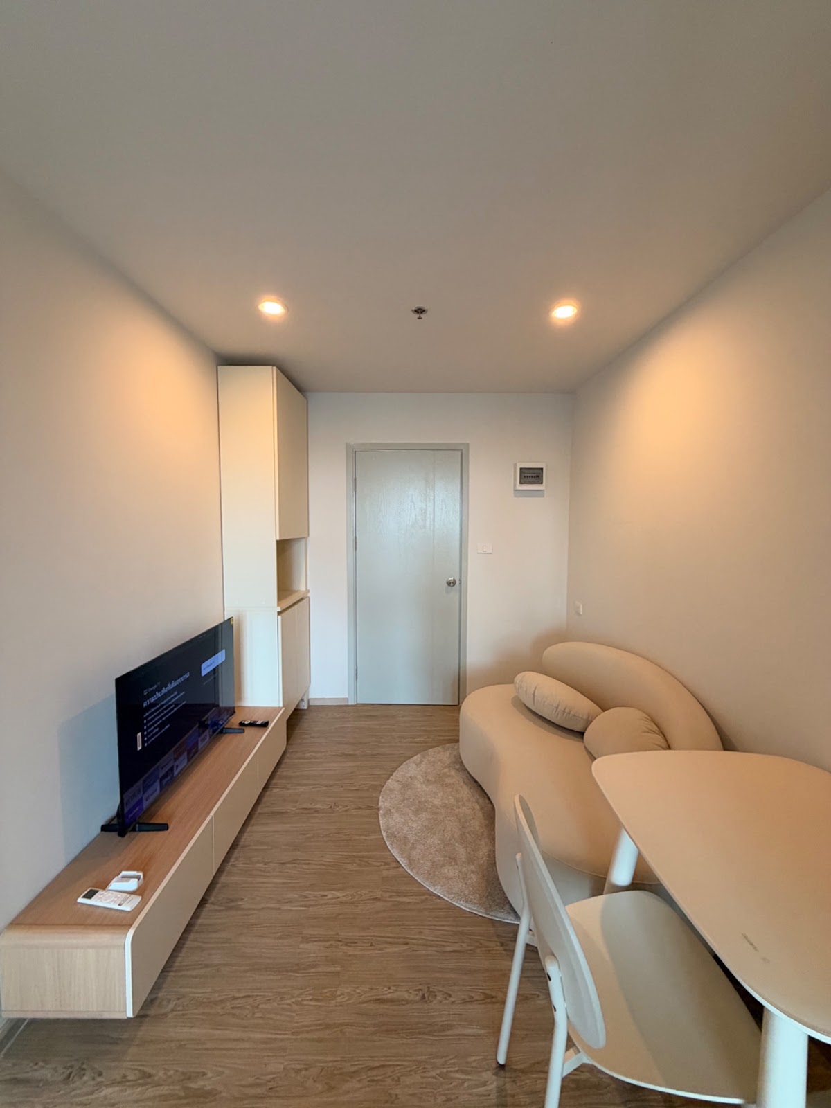 Regent Home วุฒากาศ B13 6