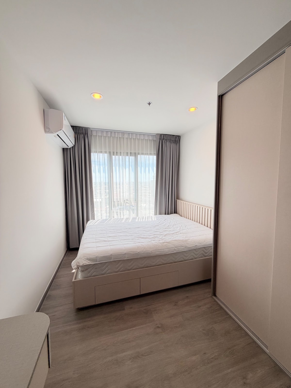 Regent Home วุฒากาศ A17 9