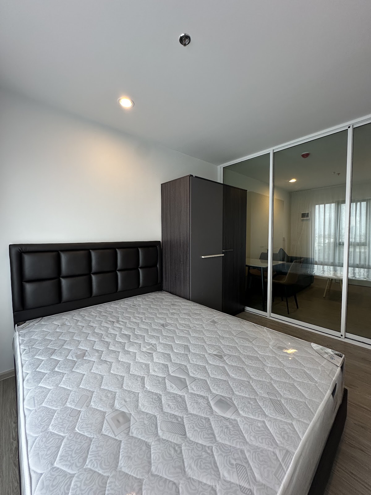 Regent Home Wutthakat B7 7