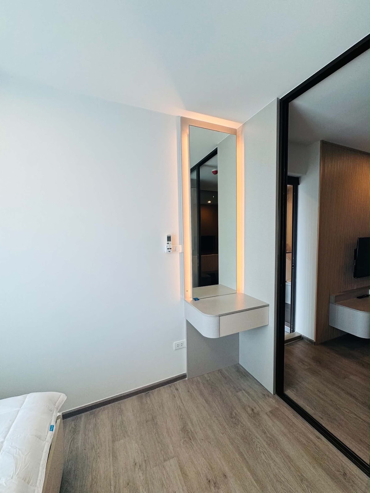 Regent Home วุฒากาศ A17 7