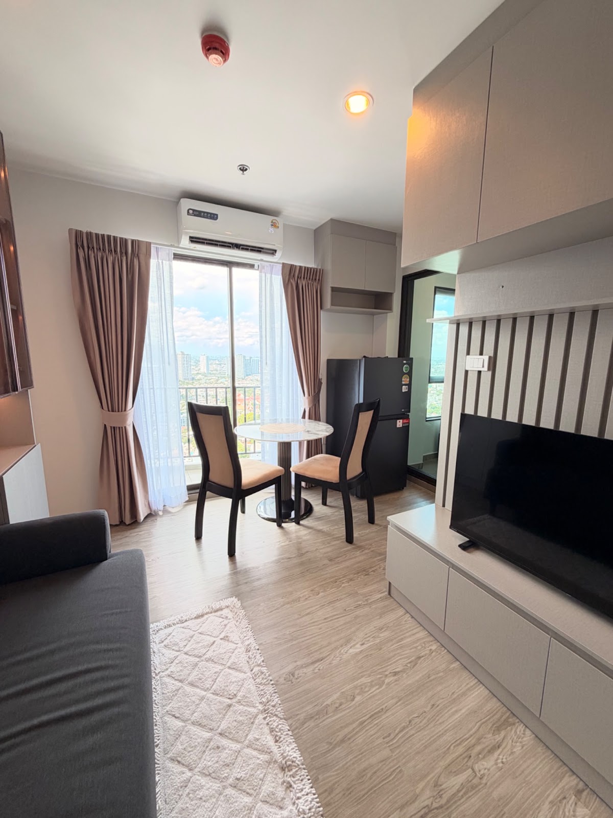 Regent Home วุฒากาศ B37 8