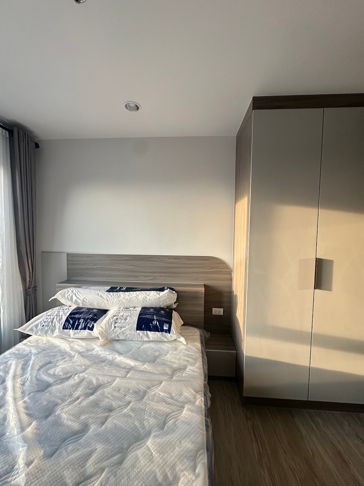 Regent Home Wutthakat B37 11