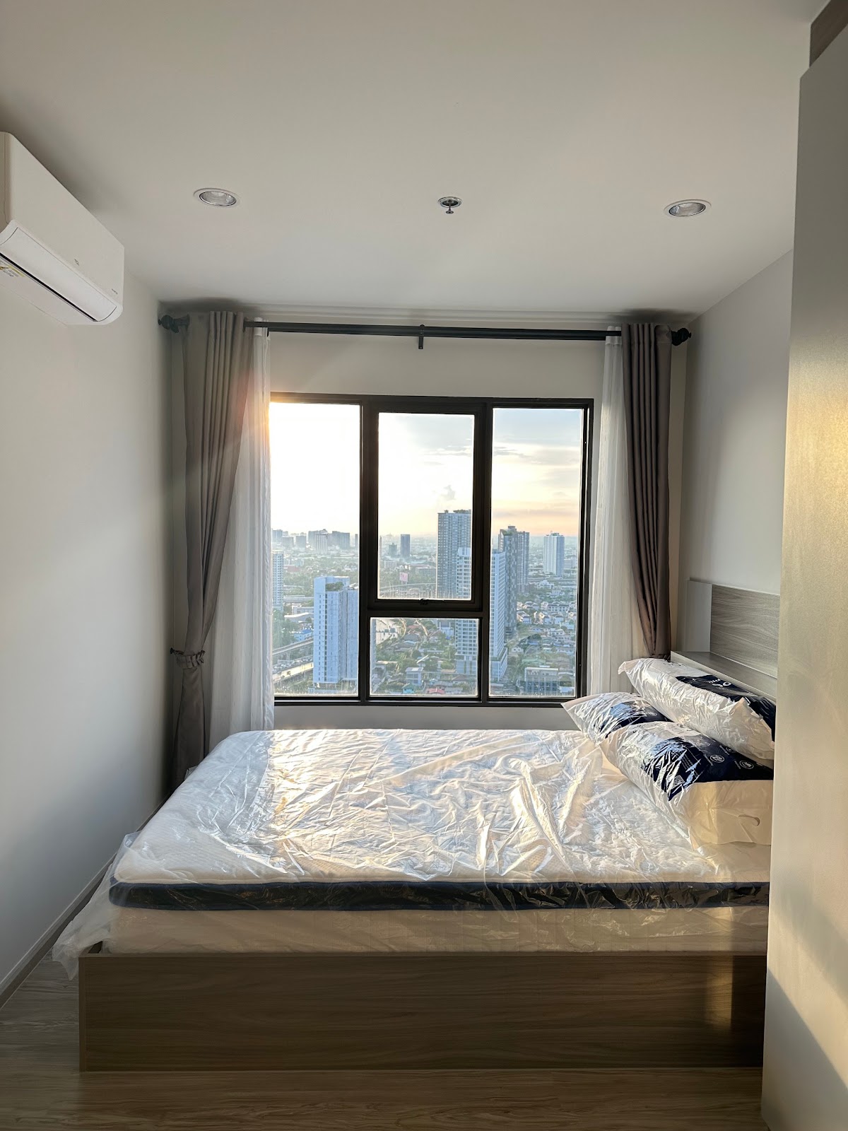 Regent Home Wutthakat B37 8