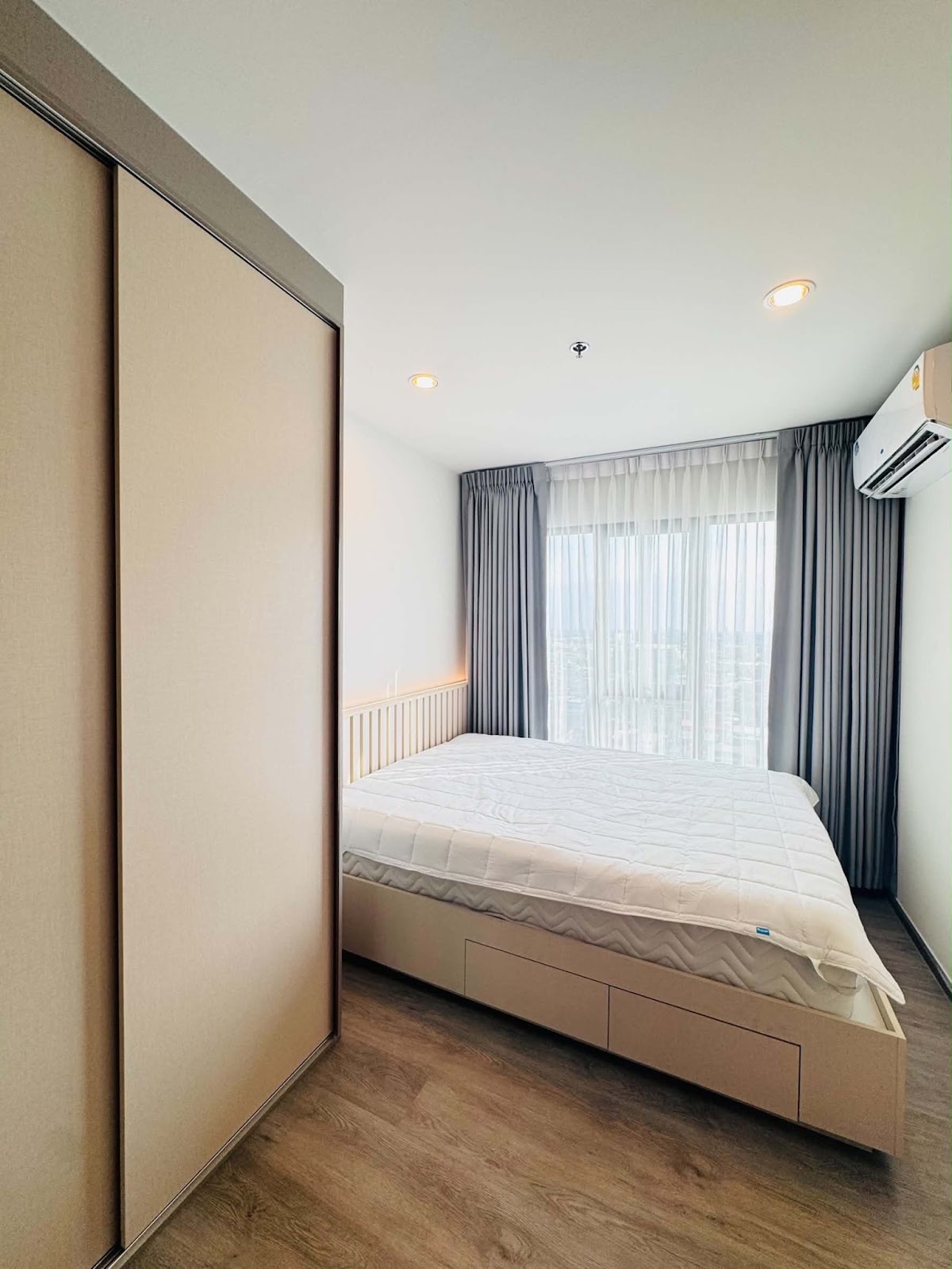 Regent Home วุฒากาศ A17 12