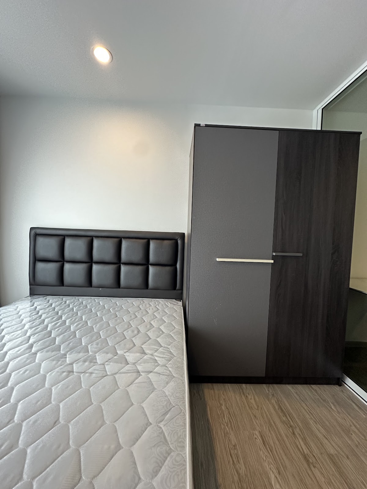 Regent Home Wutthakat B7 8