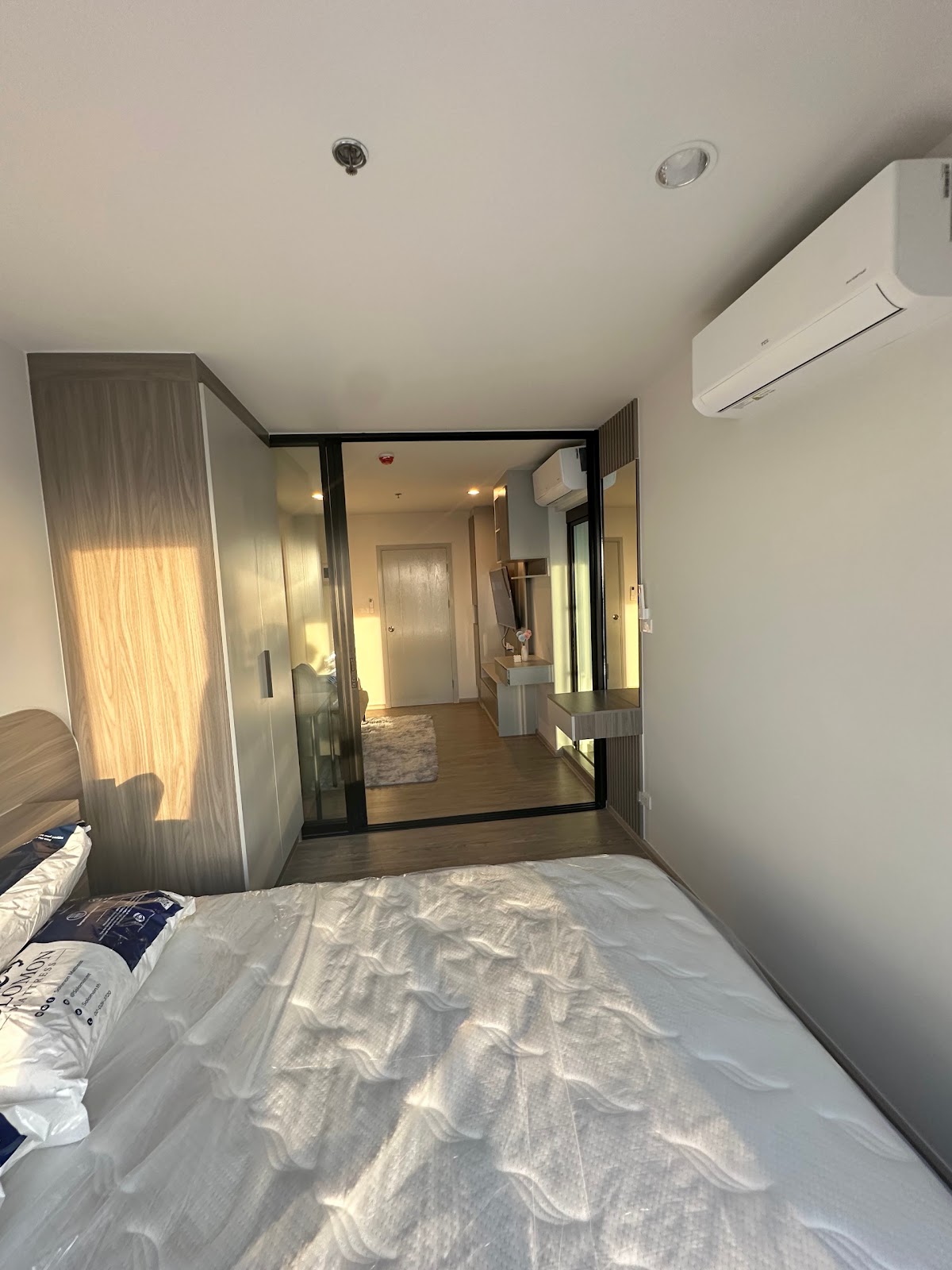 Regent Home Wutthakat B37 12